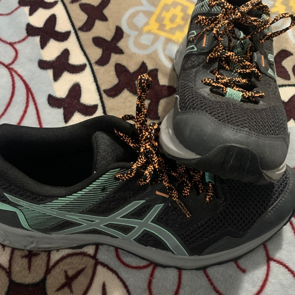 ASICS Women's  Gray Mint Orange Trail Shoe AmpliFoam Sneakers, Size 10.5